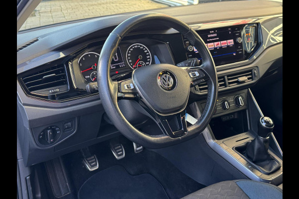 Volkswagen Polo 1.0 MPI R-Line Styling - Apple CarPlay / Navigatie I Airco I PDC I Sport velgen I 87.000 KM Dealer onderhouden