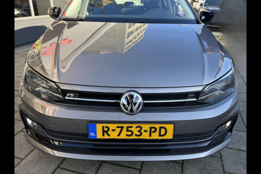 Volkswagen Polo 1.0 MPI R-Line Styling - Apple CarPlay / Navigatie I Airco I PDC I Sport velgen I 87.000 KM Dealer onderhouden