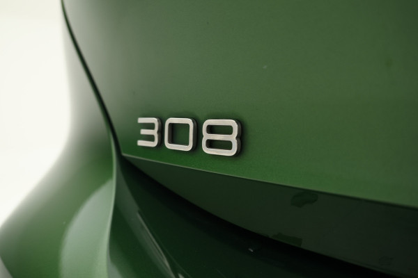 Peugeot 308 1.2 PureTech Allure Pack Half leder, Apple carplay, Climate, 360 Camera!