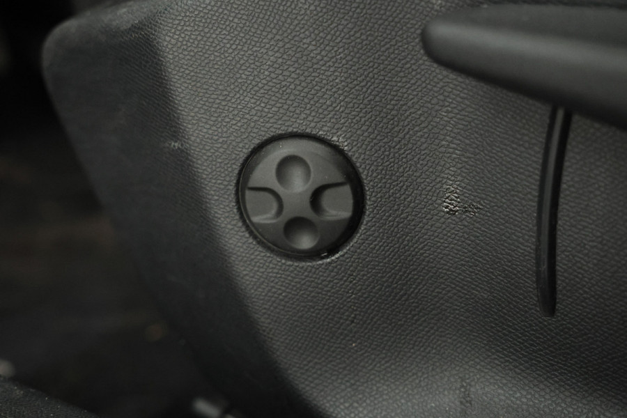 Peugeot 308 1.2 PureTech Allure Pack Half leder, Apple carplay, Climate, 360 Camera!