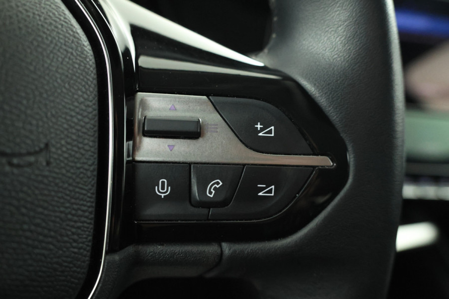 Peugeot 308 1.2 PureTech Allure Pack Half leder, Apple carplay, Climate, 360 Camera!