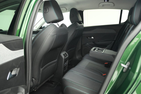 Peugeot 308 1.2 PureTech Allure Pack Half leder, Apple carplay, Climate, 360 Camera!