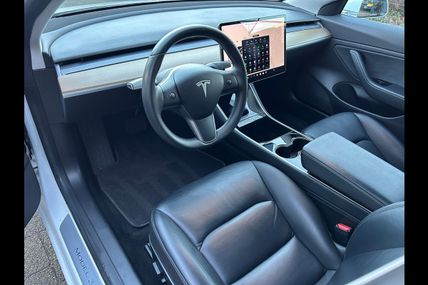 Tesla Model 3 Standard RWD Plus 60 kWh Trekhaak (1.000kg) Rijklaarprijs!