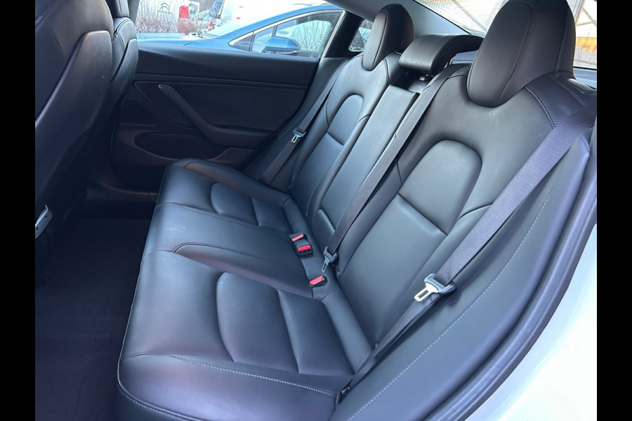 Tesla Model 3 Standard RWD Plus 60 kWh Trekhaak (1.000kg) Rijklaarprijs!