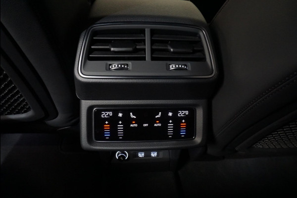 Audi e-tron 55 Quattro Advanced |  City Pack | Tour Pack | 360° Camera | Sportstoelen Memory | LED Matrix | Navigatie | Climate Control | Lichtmetalen Velgen | Camera