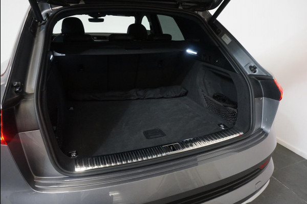 Audi e-tron 55 Quattro Advanced |  City Pack | Tour Pack | 360° Camera | Sportstoelen Memory | LED Matrix | Navigatie | Climate Control | Lichtmetalen Velgen | Camera
