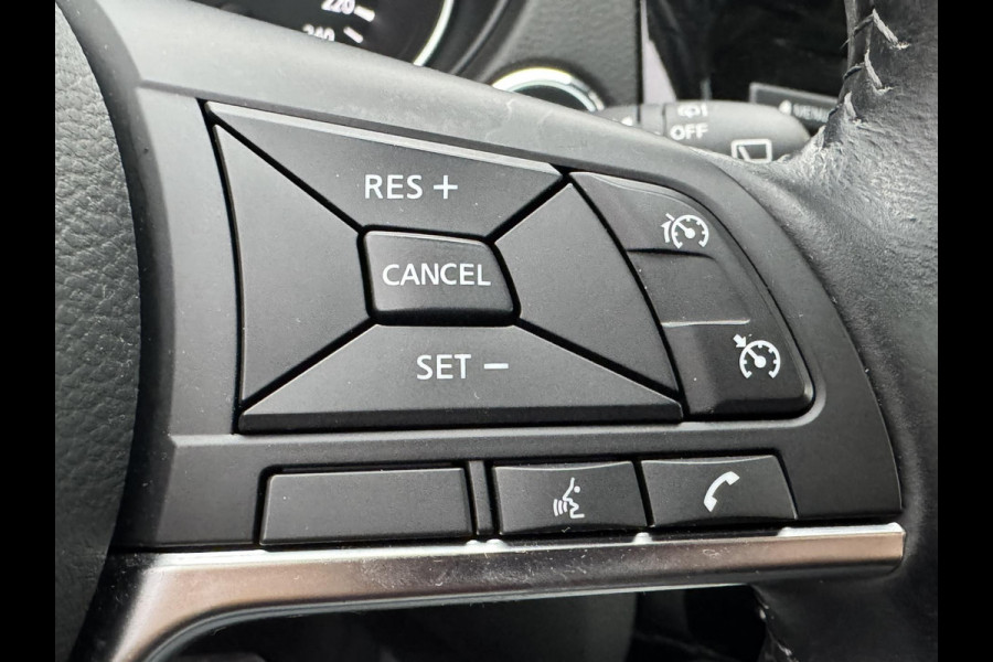 Nissan QASHQAI 1.3 DIG-T N-Connecta AutomaatCruise Climate Stoel- en voorruitverwarming 360-camera Apple / Android Pano