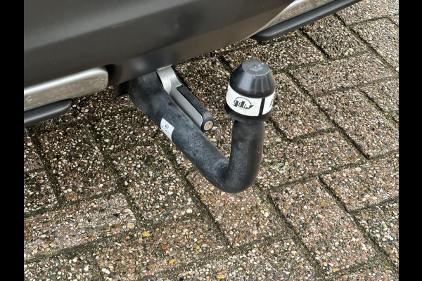 Nissan QASHQAI 1.3 DIG-T N-Connecta AutomaatCruise Climate Stoel- en voorruitverwarming 360-camera Apple / Android Pano