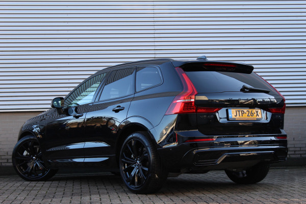 Volvo XC60 2.0 T8 Plug-in hybrid AWD Ultra Black Edition | Head-up | B&W | Luchtvering | 360 Camera | Panoramadak