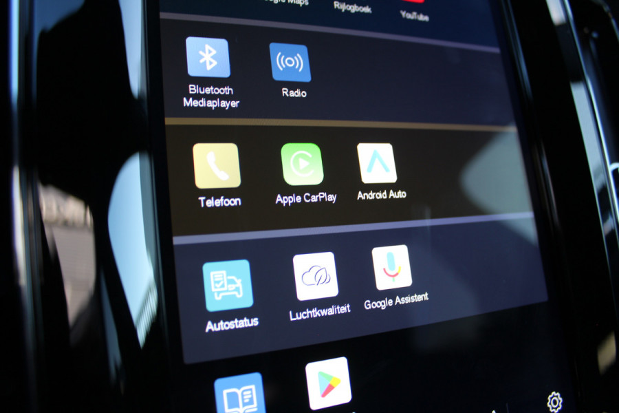 Volvo XC60 2.0 T8 Plug-in hybrid AWD Ultra Black Edition | Head-up | B&W | Luchtvering | 360 Camera | Panoramadak