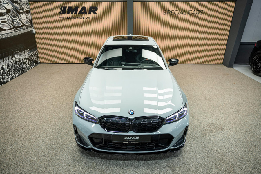 BMW 3-serie M340i xDrive | M-Performance Pack | M-stoelen | Head-Up | Carbon inleg | 20'' velgen | Sportstuur |