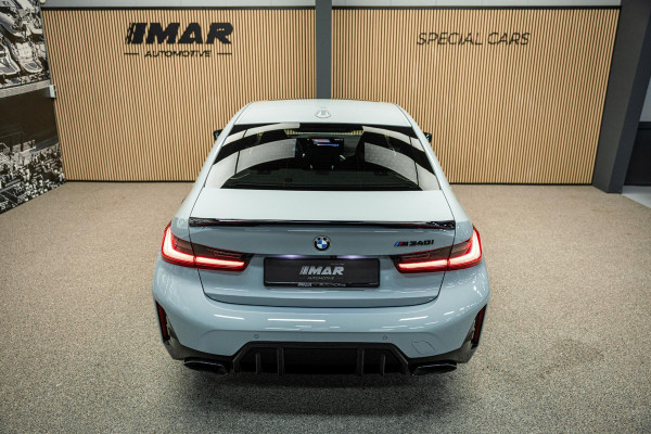 BMW 3-serie M340i xDrive | M-Performance Pack | M-stoelen | Head-Up | Carbon inleg | 20'' velgen | Sportstuur |