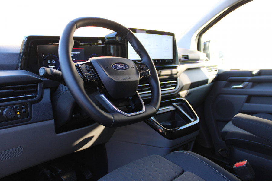 Ford Tourneo Custom PHEV L1H1 Titanium | Trekhaak | Navigatie | Led | 8P