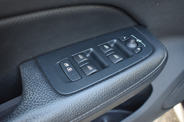 Volvo V60 Cross Country T5 AWD 250PK Automaat Pro | ACC | BLIS | H&K | Leder | Stuurverwarming | Leder |