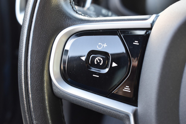Volvo V60 Cross Country T5 AWD 250PK Automaat Pro | ACC | BLIS | H&K | Leder | Stuurverwarming | Leder |