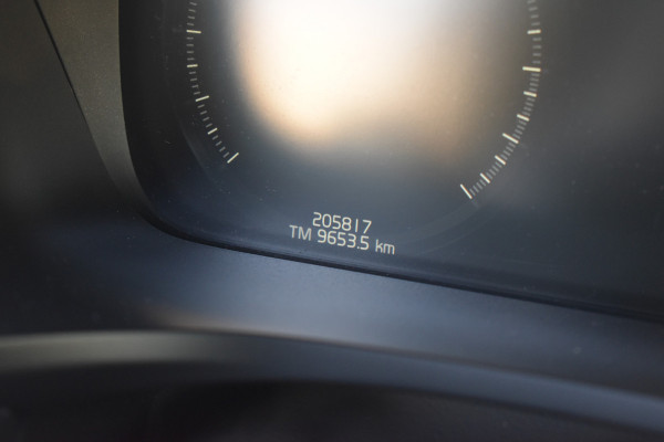 Volvo V60 Cross Country T5 AWD 250PK Automaat Pro | ACC | BLIS | H&K | Leder | Stuurverwarming | Leder |