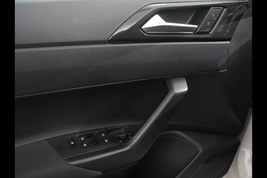 Volkswagen Polo 1.0 TSI DSG Life | Navigatie | Apple Carplay/Android Auto | Airco | Digitale Cockpit | Stoelverwarming | DAB | Led | Parkeer sensoren