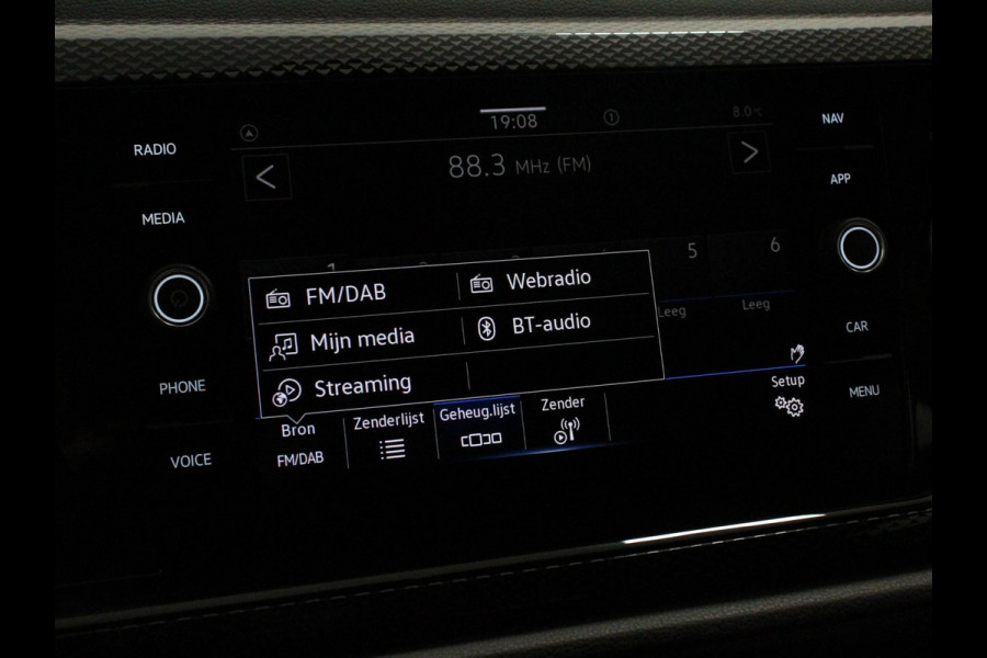 Volkswagen Polo 1.0 TSI DSG Life | Navigatie | Apple Carplay/Android Auto | Airco | Digitale Cockpit | Stoelverwarming | DAB | Led | Parkeer sensoren