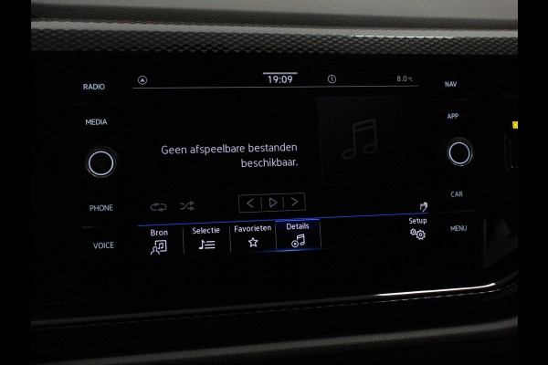 Volkswagen Polo 1.0 TSI DSG Life | Navigatie | Apple Carplay/Android Auto | Airco | Digitale Cockpit | Stoelverwarming | DAB | Led | Parkeer sensoren