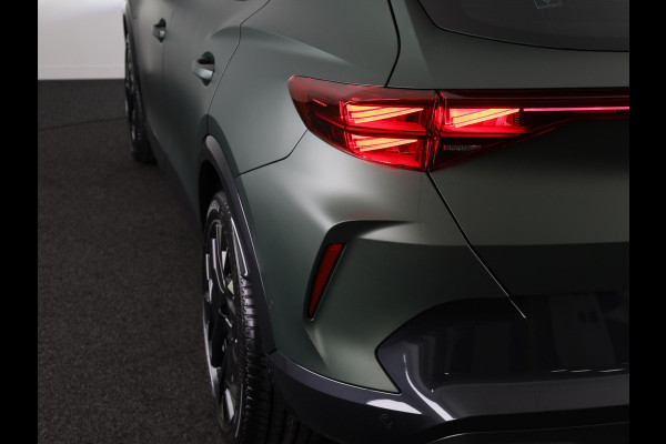 CUPRA Formentor 1.5 TSI e-Hybrid VZ Tribe Edition 272PK | Exclusieve Uitvoering | Panoramadak | Trekhaak | 19 inch | Matrix Koplampen | Matte Lak |