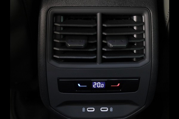 CUPRA Formentor 1.5 TSI e-Hybrid VZ Tribe Edition 272PK | Exclusieve Uitvoering | Panoramadak | Trekhaak | 19 inch | Matrix Koplampen | Matte Lak |