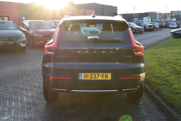Volvo XC40 T3 163PK Automaat Inscription | Trekhaak | Leder | ACC | Blis | Camera | Stoelverwarming