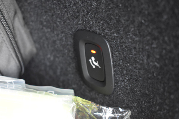 Volvo XC40 T3 163PK Automaat Inscription | Trekhaak | Leder | ACC | Blis | Camera | Stoelverwarming