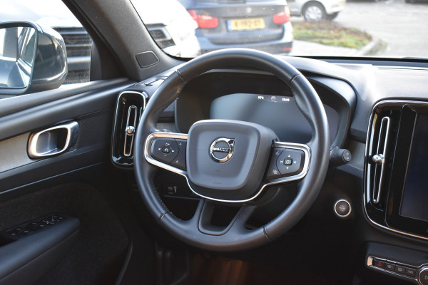 Volvo XC40 T3 163PK Automaat Inscription | Trekhaak | Leder | ACC | Blis | Camera | Stoelverwarming