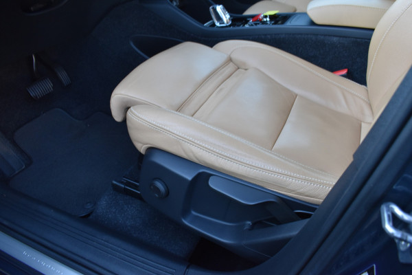 Volvo XC40 T3 163PK Automaat Inscription | Trekhaak | Leder | ACC | Blis | Camera | Stoelverwarming