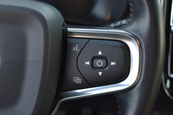 Volvo XC40 T3 163PK Automaat Inscription | Trekhaak | Leder | ACC | Blis | Camera | Stoelverwarming