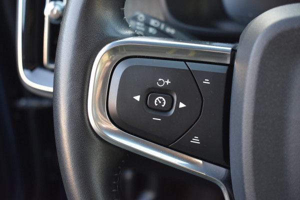 Volvo XC40 T3 163PK Automaat Inscription | Trekhaak | Leder | ACC | Blis | Camera | Stoelverwarming