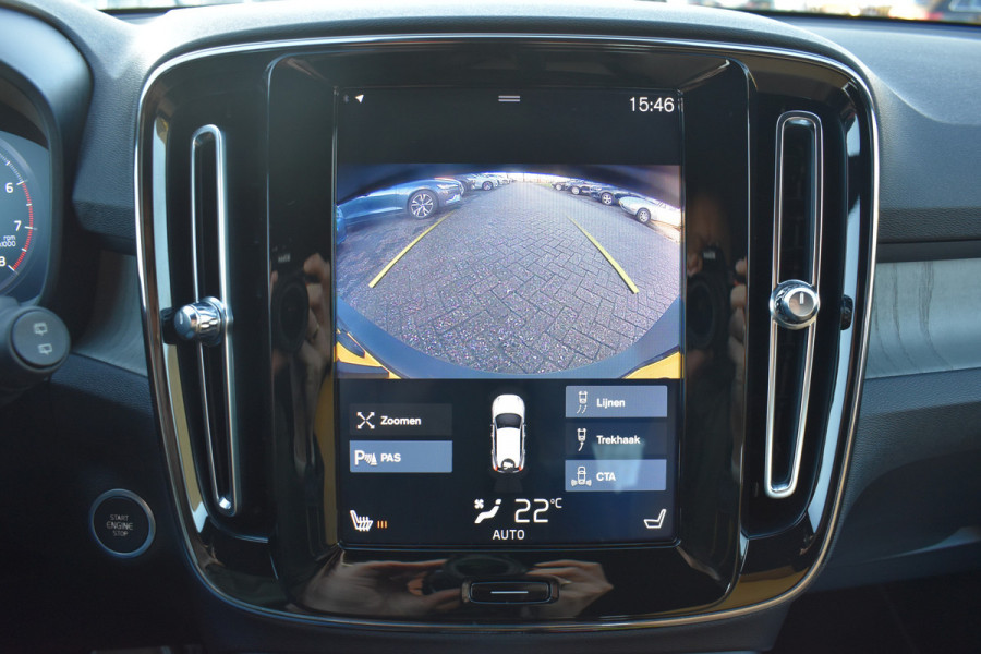 Volvo XC40 T3 163PK Automaat Inscription | Trekhaak | Leder | ACC | Blis | Camera | Stoelverwarming