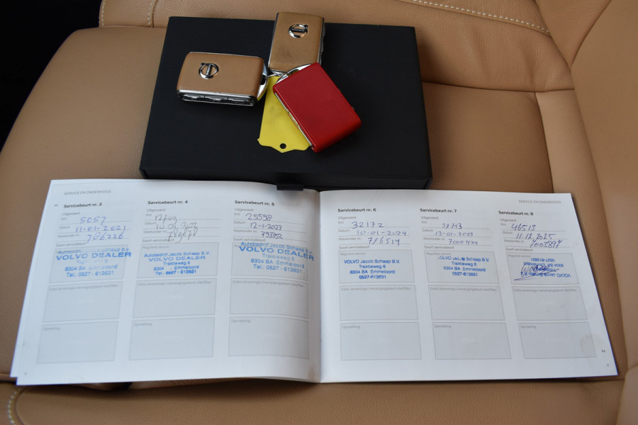 Volvo XC40 T3 163PK Automaat Inscription | Trekhaak | Leder | ACC | Blis | Camera | Stoelverwarming