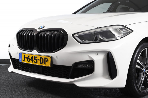 BMW 1-serie 118i 140 PK High Executive M Sport | Dig. Cockpit | Cruise | PDC | ECC | NAV + App. Connect | ECC | DAB | LM 18" |