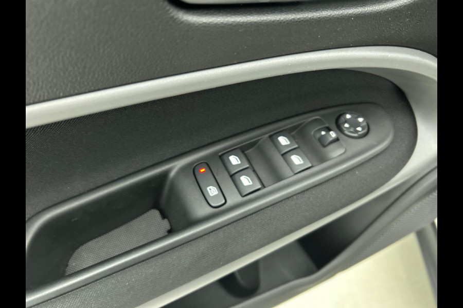 Jeep Avenger Longitude 54 kWh | Climate Control | Navigatie | Apple Carplay/Android Auto | PDC Achter | Camera Full LED | Adaptive Cruise Control | Virtual Cockpit | Stoelverwarming