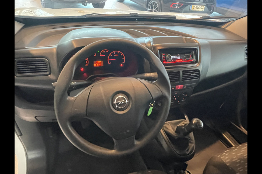 Opel Combo 1.3 CDTi L1H1 Edition Airco - Radio/ Cd speler - Elektrische ramen voor - Start/stop systeem - Tussenschot volledig - Zijschuifdeur rechts
