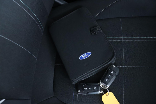 Ford Fiesta 1.0 EcoBoost Titanium|Cruise|Carplay|Parkeersensoren|17"