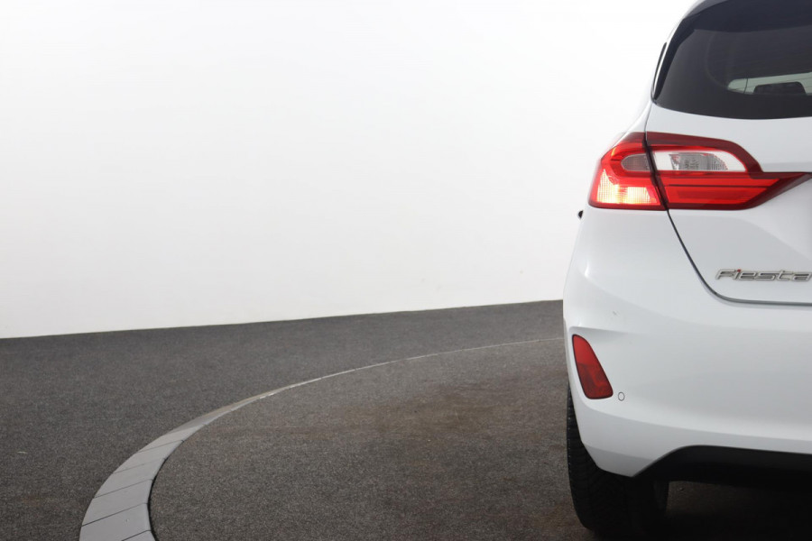 Ford Fiesta 1.0 EcoBoost Titanium|Cruise|Carplay|Parkeersensoren|17"
