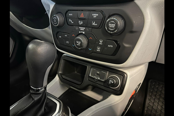 Jeep Renegade 1.3T Freedom|PANO|AUTOMAAT|NAP|WEINIG KM|