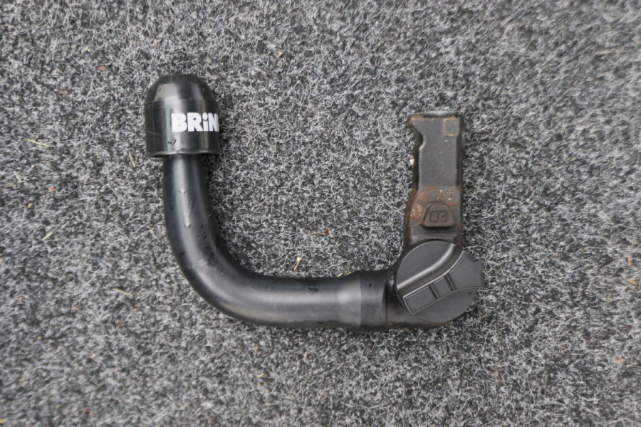 Seat Leon ST 1.5 TSI FR Ultimate Edition Panoramadak, Virtual Cockpit, Trekhaak, Keyless, Beats Audio, Camera, 18"