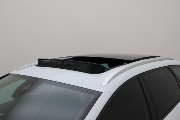 Seat Leon ST 1.5 TSI FR Ultimate Edition Panoramadak, Virtual Cockpit, Trekhaak, Keyless, Beats Audio, Camera, 18"