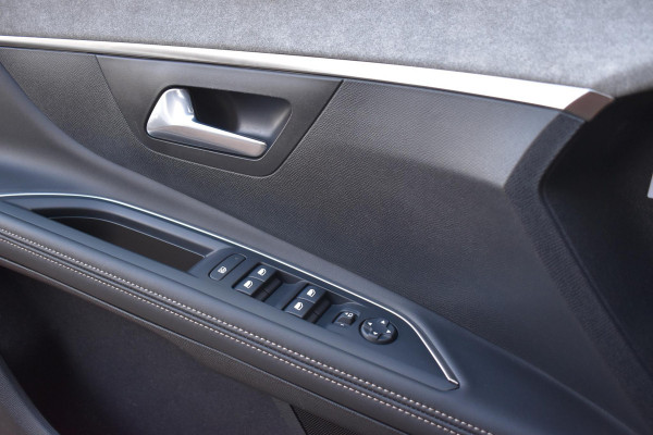 Peugeot 5008 1.2 PureTech 130PK Aut. GT | 7 Zits | LED | Navi | Camera | Incl. garantie