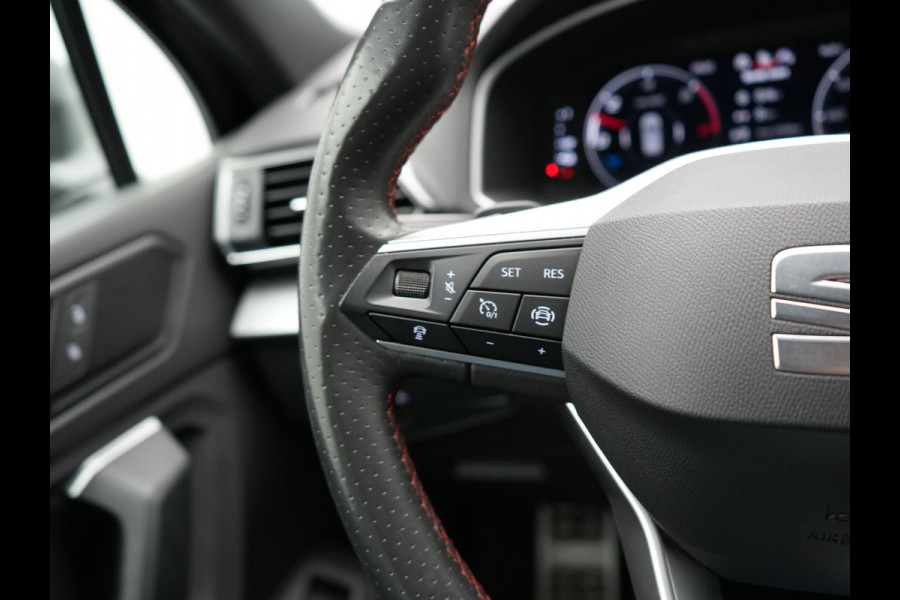 Seat Tarraco 1.4 TSI e-Hybrid FR Plug In Hybrid 245pk Dealer O.H. PHEV | Adaptive Cruise | Camera | Alcantara Sportstoelen Memory & Verwarmd | Apple Carplay | Keyless | Blis | Virtual | Navigatie | DAB | 20" L.M |