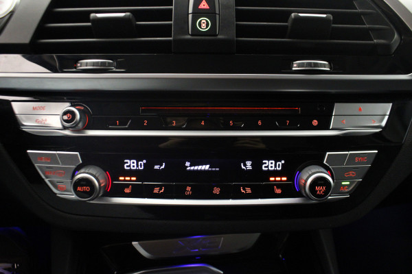 BMW X3 xDrive30i High Executive |Stoelverwarming|Trekhaak|