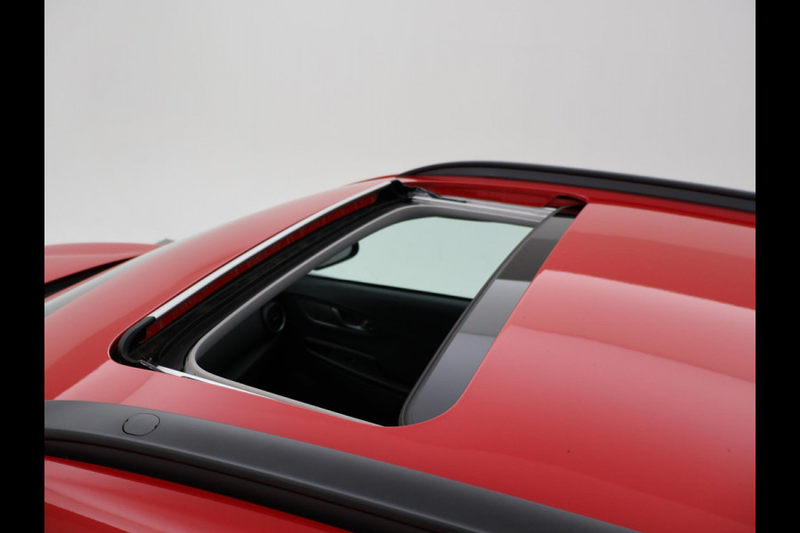 Hyundai Kona EV PREMIUM SKY 64 KWH + SCHUIFDAK | LEDER | STOELVENTILATIE | STUURVERW. | STOELVERW.