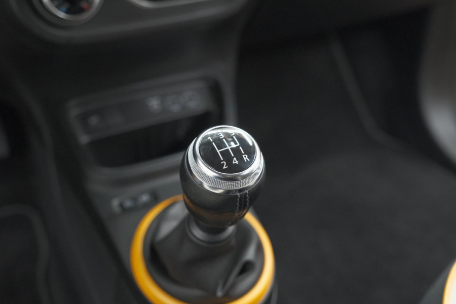 Renault Twingo 1.0 SCe Intens | Premium | Apple Carplay | Parkeersensoren | Cruise Control