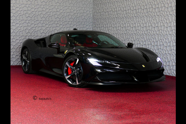 Ferrari SF90 Stradale 4.0 V8 1000PK INCL BTW/BPM. CARBON SEATS/STUUR LIFT CARPLAY AFS CAMERA phev