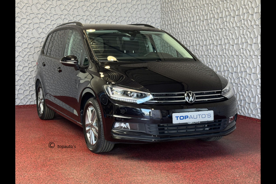 Volkswagen Touran 1.5 TSI 150PK 7P CARPLAY NAVI CAMERA LED ELEK.KLEP VIR.COCKPIT DODE.HOEK DET. STOELVERW KEYLESS 7P 7PERS 10/2024