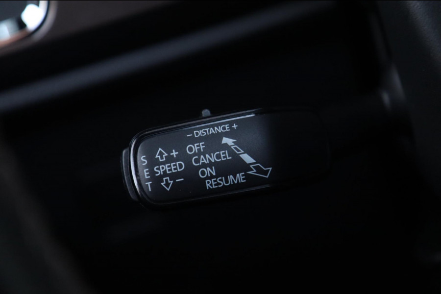 Seat Ateca 1.5 TSI ACT Xcellence / PANO / VIRTUAL / 360 / ACC / KEYLESS / CARPLAY