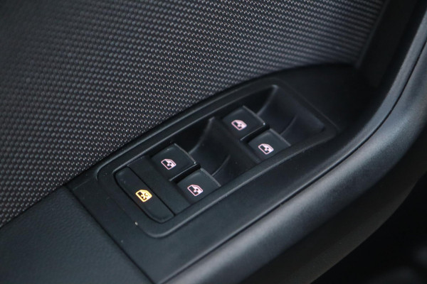 Seat Ateca 1.5 TSI ACT Xcellence / PANO / VIRTUAL / 360 / ACC / KEYLESS / CARPLAY